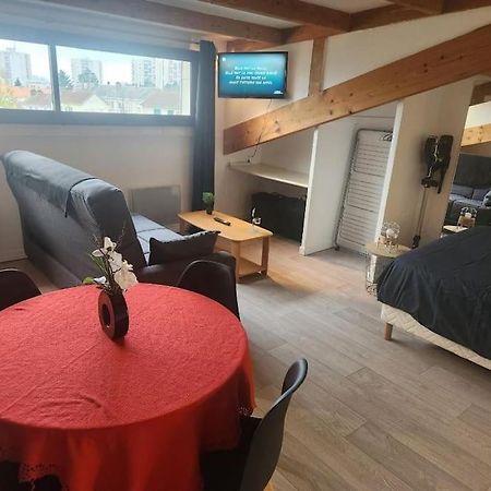 Studio Proche Centre-Ville Cholet Exteriör bild